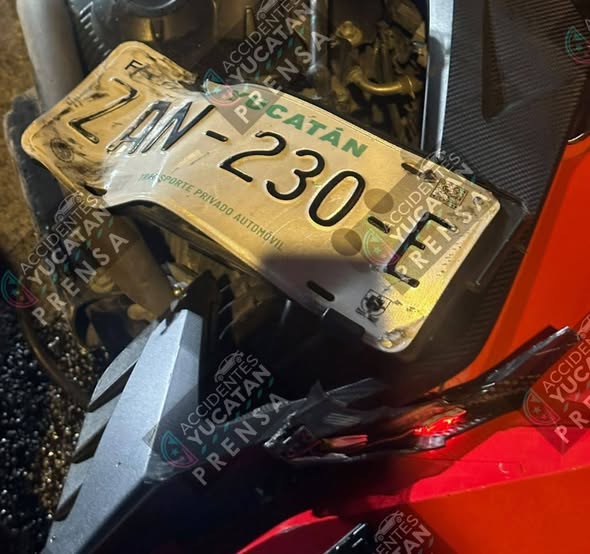 Se voló el alto,atropello a unos jóvenes,quienes estan en estado crítico y huyo del lugar