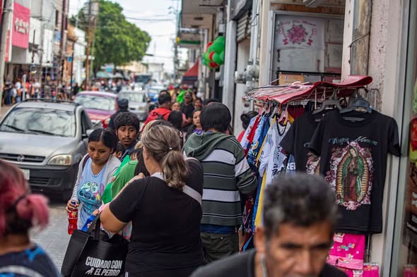 Escenarios de saturacion peatonal y vialidades comgestionadas en area comercial del Centro historico