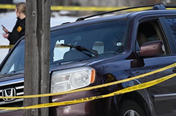 Estados Unidos: Agente del ICE mata a una mujer tras disparar a su vehículo en Minneapolis