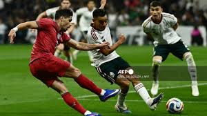Mexico protagonista en partido decepcionante y se salva de milagro en un 0-0
