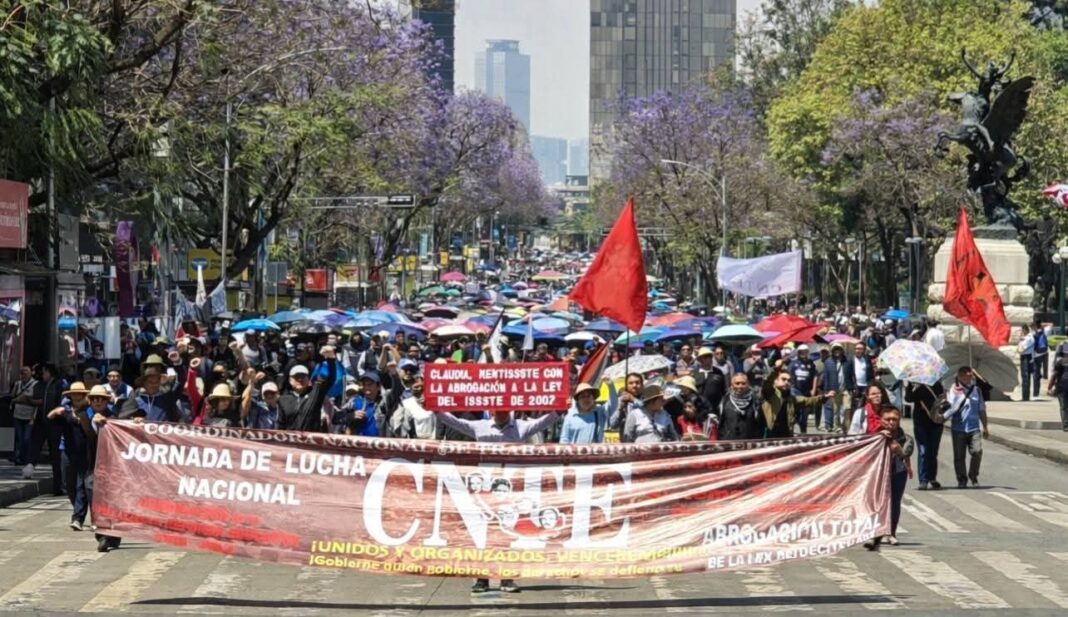 A tres semanas del Mundial, CNTE acuerda huelga, marchas y plantón