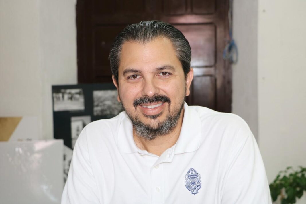 Académico de la UADY ingresa a la máxima tribuna médica nacional