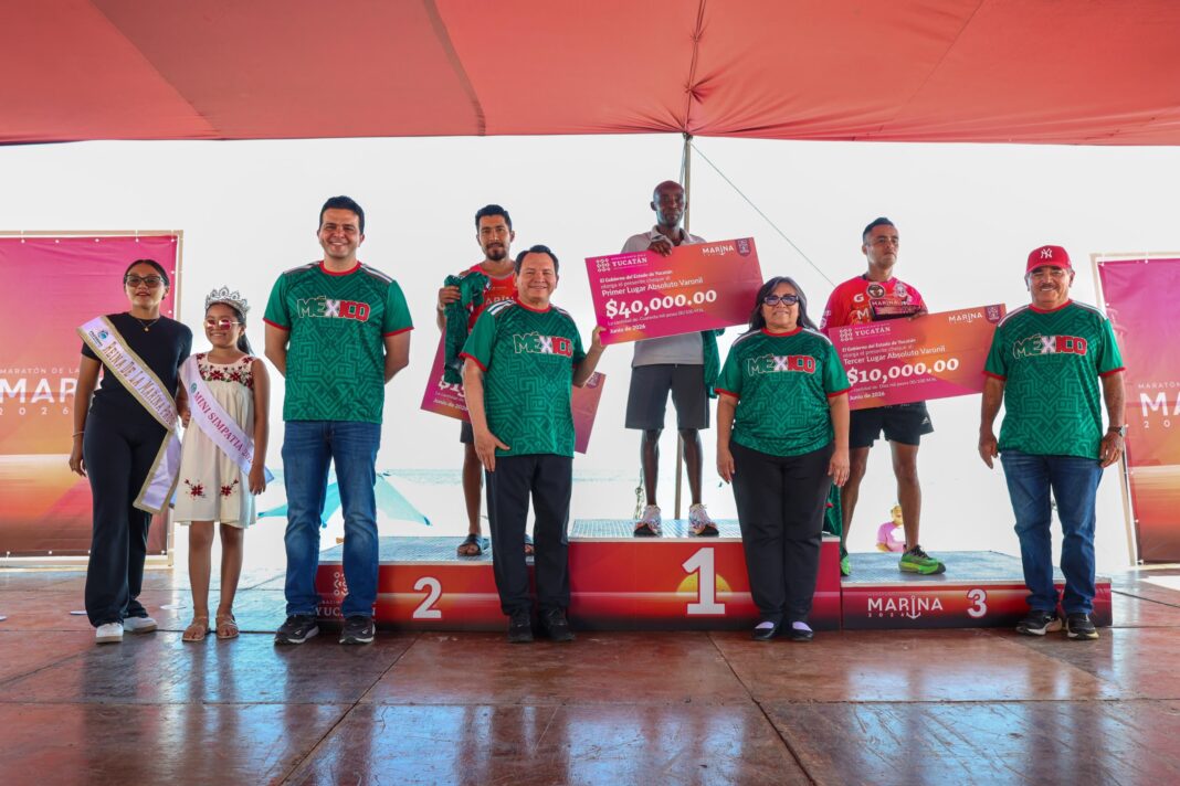 Gobernador Joaquín Huacho Díaz Mena encabeza salida y premiación del Maratón de la Marina Gobernador Joaquín Huacho Díaz Mena encabeza salida y premiación del Maratón de la Marina