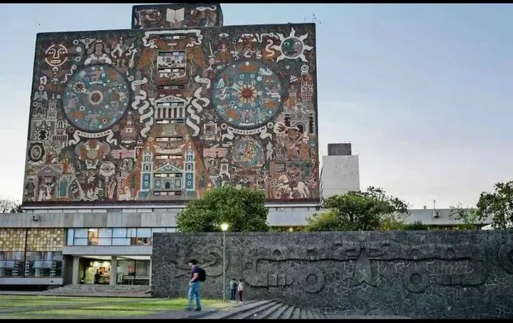 UNAM suspende provisionalmente inscripciones a licenciaturas tras polémica por examen de admisión UNAM suspende provisionalmente inscripciones a licenciaturas tras polémica por examen de admisión
