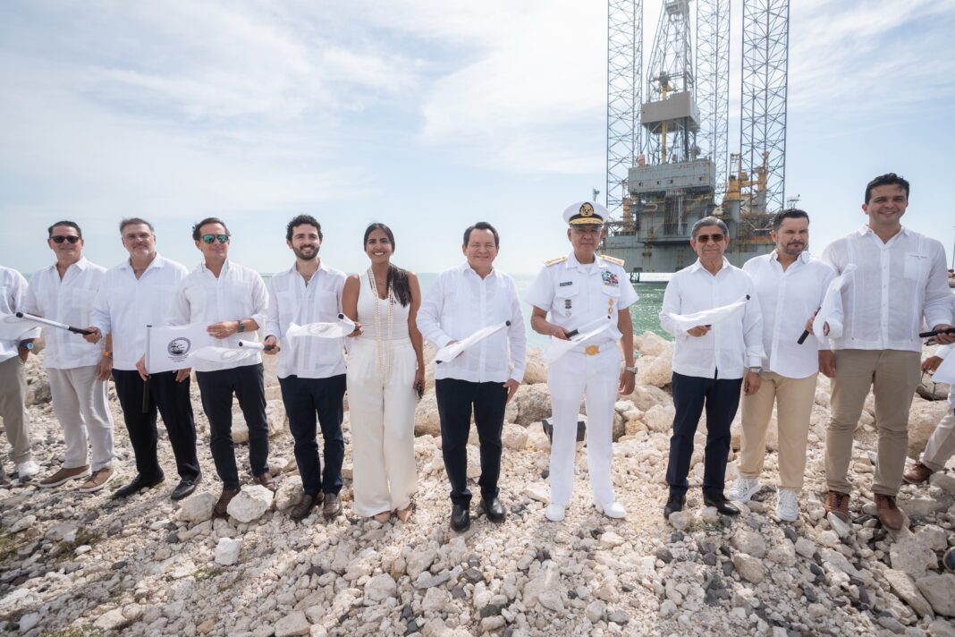 Comienza la construcción de la nueva plataforma del Puerto de Altura de Progreso, la mayor inversión portuaria en la historia de Yucatán Comienza la construcción de la nueva plataforma del Puerto de Altura de Progreso, la mayor inversión portuaria en la historia de Yucatán