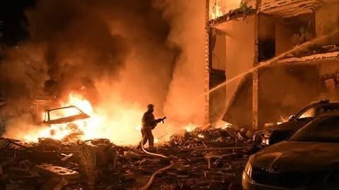 Ataque masivo de Rusia deja al menos 22 muertos en Ucrania y evidencia debilidad en sus defensas aéreas Ataque masivo de Rusia deja al menos 22 muertos en Ucrania y evidencia debilidad en sus defensas aéreas