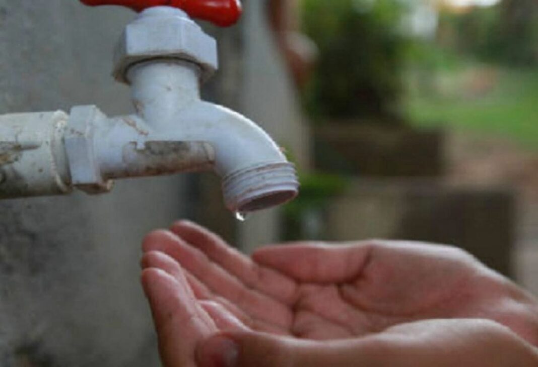 Mientras persisten las fallas en el suministro de agua, trabajadores señalan presuntos gastos en vehículos y equipos para altos mandos de la JAPAY Mientras persisten las fallas en el suministro de agua, trabajadores señalan presuntos gastos en vehículos y equipos para altos mandos de la JAPAY