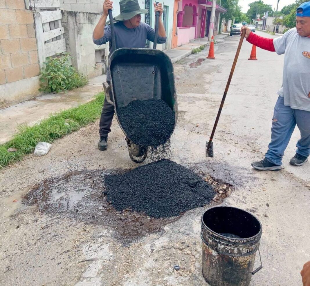 Edwin Bojórquez destaca avances en bacheo y mantenimiento de espacios públicos en Kanasín Edwin Bojórquez destaca avances en bacheo y mantenimiento de espacios públicos en Kanasín