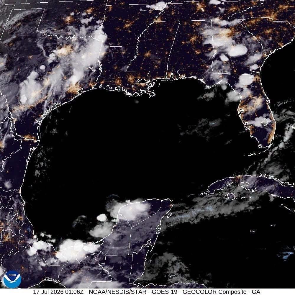 Prevén calor extremo y lluvias aisladas en Yucatán durante el fin de semana; vigilan dos zonas con baja probabilidad ciclónica Prevén calor extremo y lluvias aisladas en Yucatán durante el fin de semana; vigilan dos zonas con baja probabilidad ciclónica