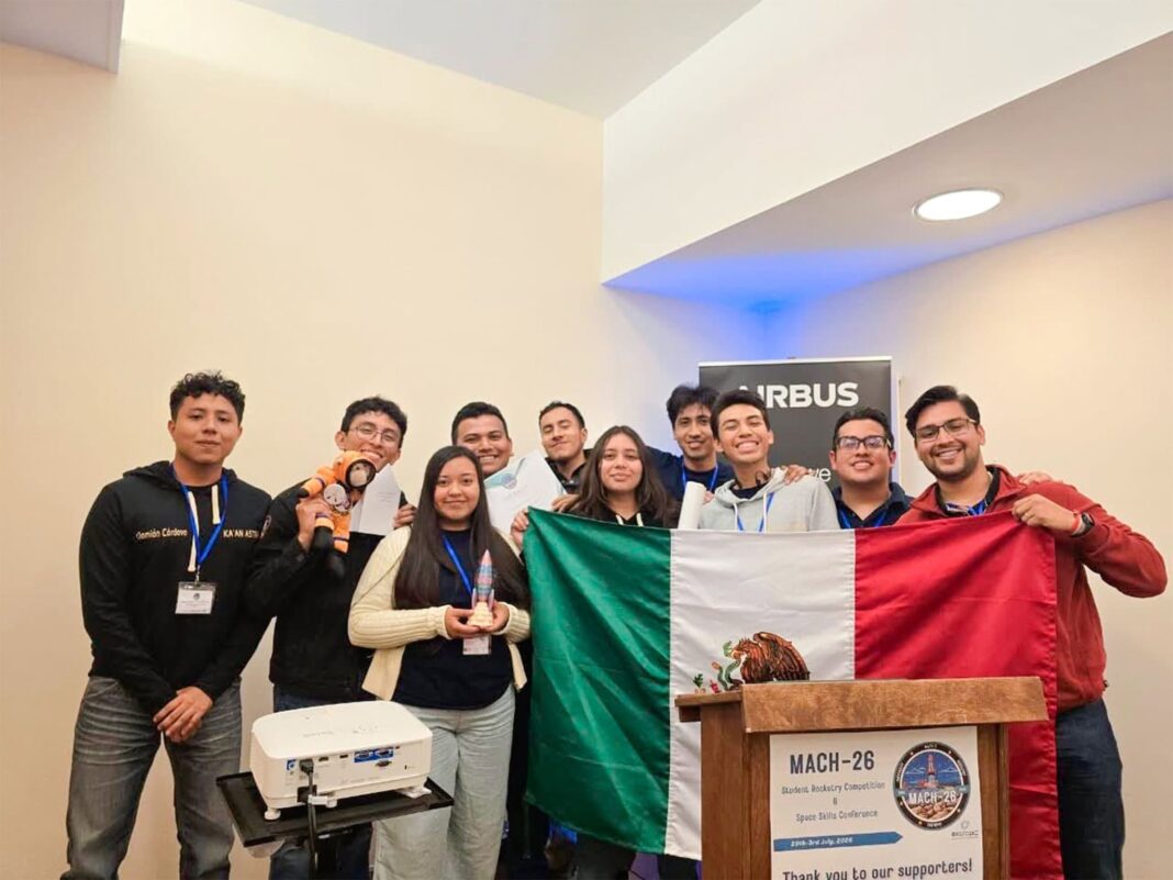 Estudiantes de la UADY conquistan competencia mundial de ingeniería aeroespacial Estudiantes de la UADY conquistan competencia mundial de ingeniería aeroespacial