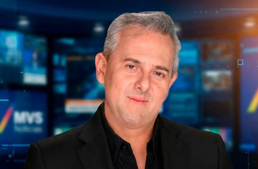 Luis Cárdenas anunció su salida de Noticias MVS, poniendo fin a una etapa de más de una década al aire Luis Cárdenas anunció su salida de Noticias MVS, poniendo fin a una etapa de más de una década al aire