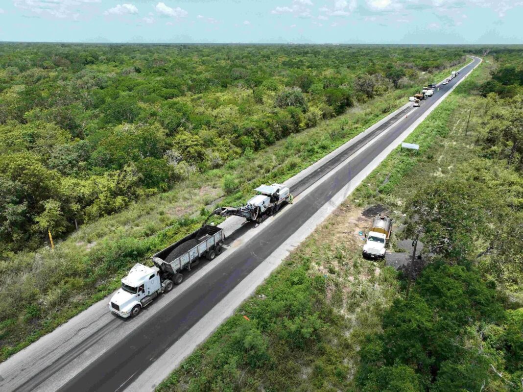Rehabilitan la carretera Merida-Celestun con inversión de 175 MDP Rehabilitan la carretera Merida-Celestun con inversión de 175 MDP