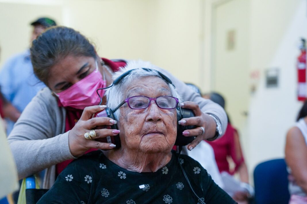 Recuperan más de 2,500 personas capacidad de escuchar y comunicarse Recuperan más de 2,500 personas capacidad de escuchar y comunicarse