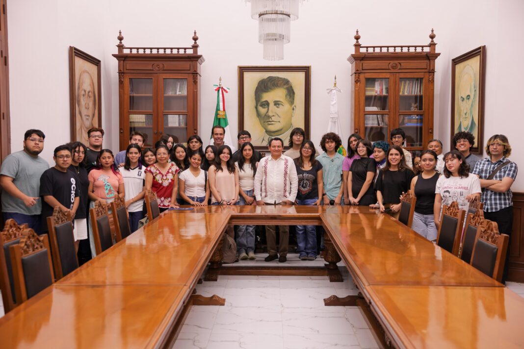 Jóvenes que presentarán examen de control a la UNAM recibirán respaldo del Gobierno de Yucatán Jóvenes que presentarán examen de control a la UNAM recibirán respaldo del Gobierno de Yucatán