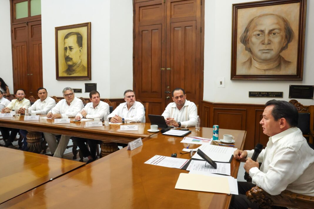Gobernador Joaquín Díaz Mena garantiza manejo responsable de recursos para el Plan Bienestar Metropolitano Gobernador Joaquín Díaz Mena garantiza manejo responsable de recursos para el Plan Bienestar Metropolitano