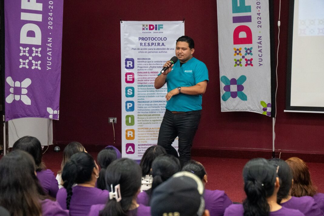 DIF Yucatán capacita a servidoras y servidores públicos para mejorar la atención a personas autistas DIF Yucatán capacita a servidoras y servidores públicos para mejorar la atención a personas autistas