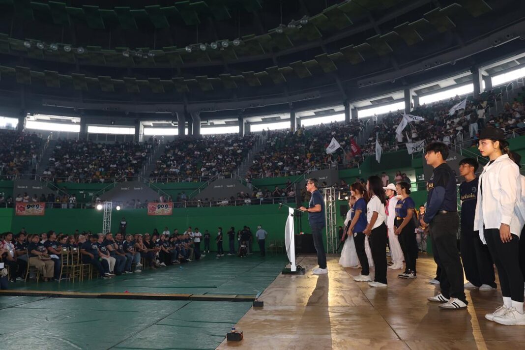 UADY recibe a nuevos Jaguares con una Bienvenida que fortalece su identidad UADY recibe a nuevos Jaguares con una Bienvenida que fortalece su identidad