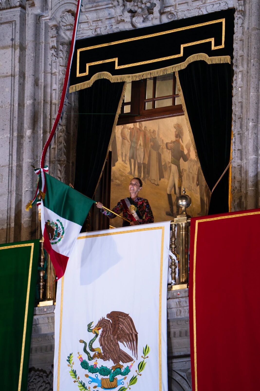 Soberanía, migrantes y pueblos indígenas marcan el segundo Grito de Independencia de Sheinbaum Soberanía, migrantes y pueblos indígenas marcan el segundo Grito de Independencia de Sheinbaum