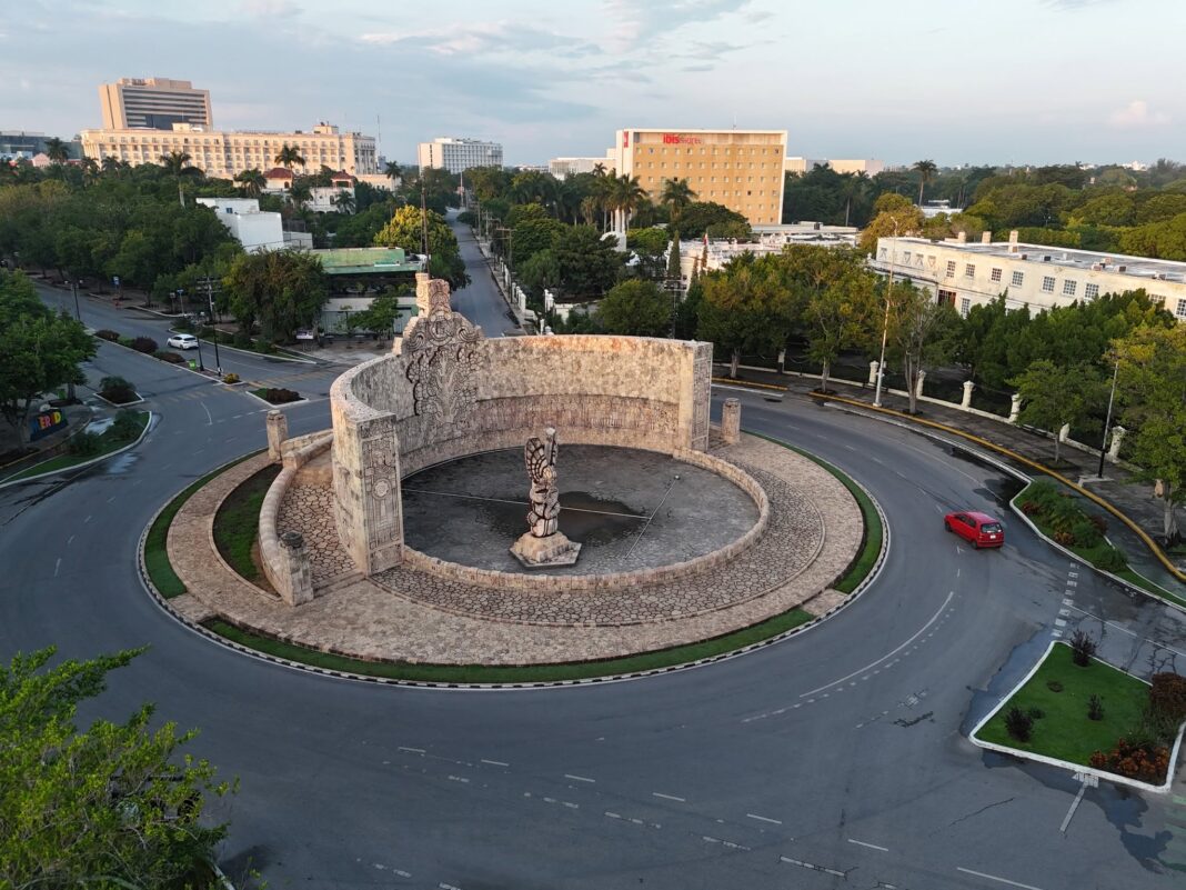 ¿Monumento a la Patria o a la bandera? Un dilema para muchos y una seguridad para otros. La historia a grosso modo en 3 párrafos. ¿Monumento a la Patria o a la bandera? Un dilema para muchos y una seguridad para otros. La historia a grosso modo en 3 párrafos.