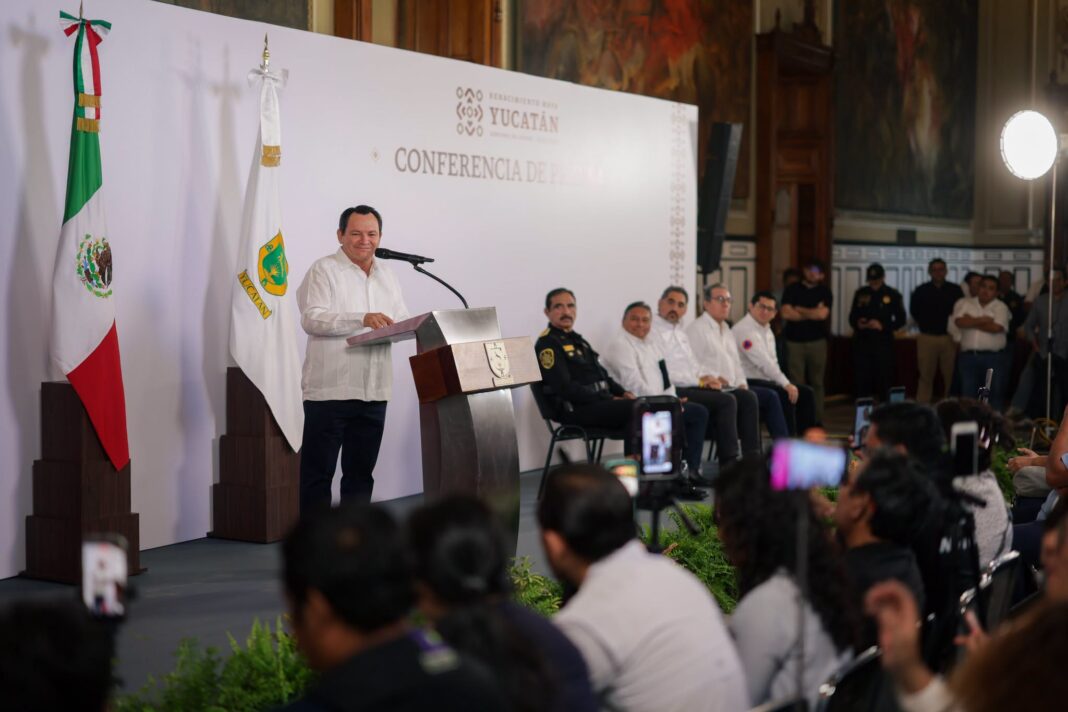 Yucatán se toma en serio la protección civil y la prevención es una forma de querer a nuestra familia: Joaquin Díaz Mena Yucatán se toma en serio la protección civil y la prevención es una forma de querer a nuestra familia: Joaquin Díaz Mena