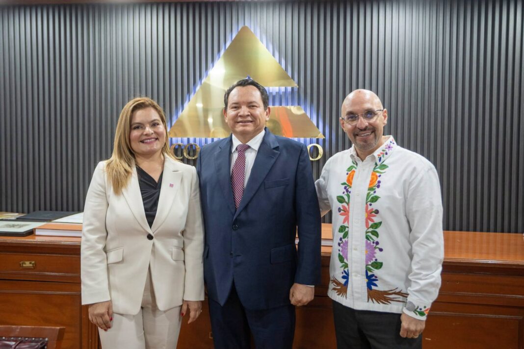 Exponen los proyectos estratégicos del Renacimiento Maya y las condiciones que ofrece Yucatán para atraer inversiones y generar empleos Exponen los proyectos estratégicos del Renacimiento Maya y las condiciones que ofrece Yucatán para atraer inversiones y generar empleos