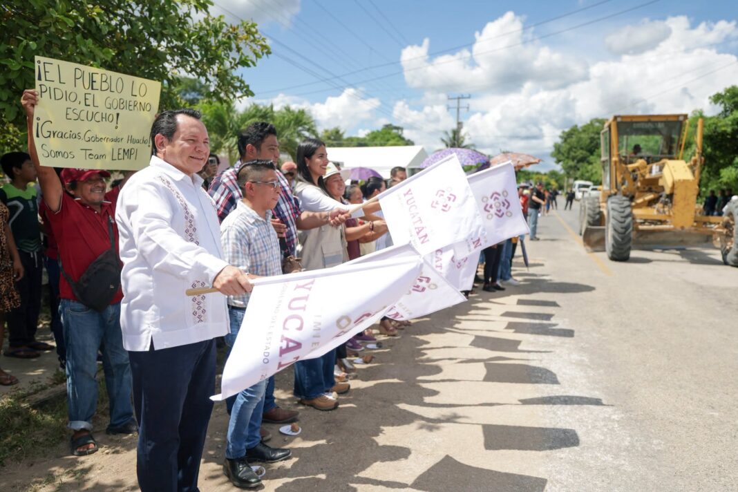Invierte Renacimiento Maya más de 22 mdp en carretera Sahcabá-Huhí que beneficia a más de 13 mil habitantes Invierte Renacimiento Maya más de 22 mdp en carretera Sahcabá-Huhí que beneficia a más de 13 mil habitantes
