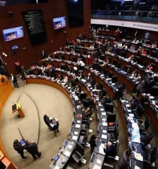 Senado aprueba la ‘ley antimemes’ entre confrontación de Morena y sus aliados con la oposición Senado aprueba la ‘ley antimemes’ entre confrontación de Morena y sus aliados con la oposición