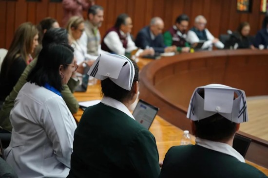 Continúan mesas de diálogo IMSS y sindicalizados tras ejercicio de consulta en hospitales Continúan mesas de diálogo IMSS y sindicalizados tras ejercicio de consulta en hospitales