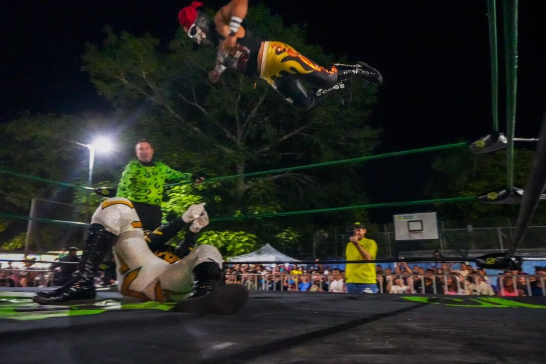Sociedad Valiente hace posible espacios de emoción, deporte y convivencia en cuarta funcion de lucha libre Sociedad Valiente hace posible espacios de emoción, deporte y convivencia en cuarta funcion de lucha libre