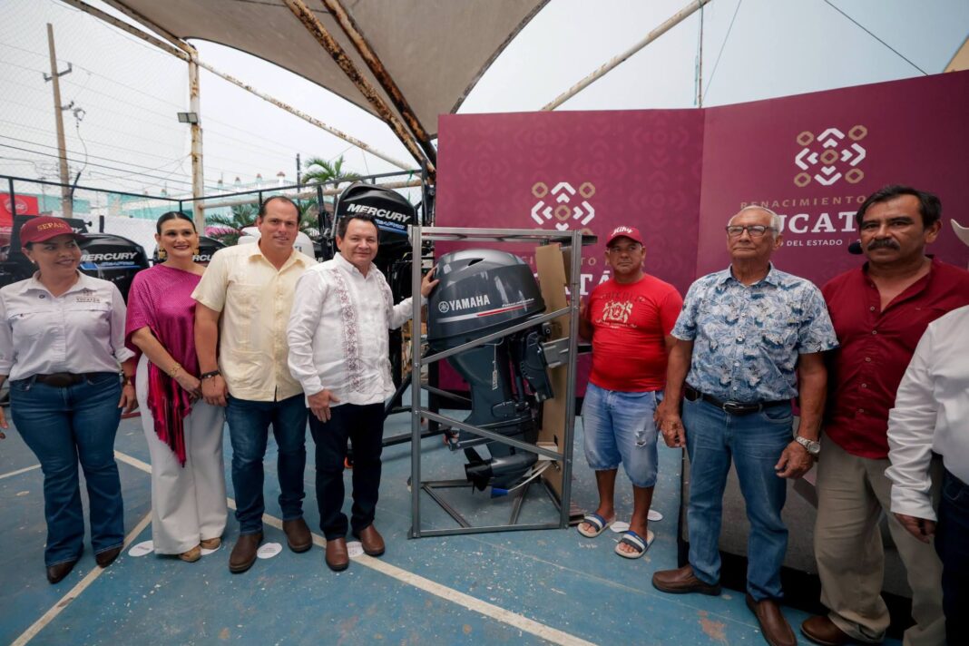 Pescadores de 14 puertos yucatecos reciben motores fuera de borda tras rescate de programa con apoyo del Gobierno de Mexico Pescadores de 14 puertos yucatecos reciben motores fuera de borda tras rescate de programa con apoyo del Gobierno de Mexico