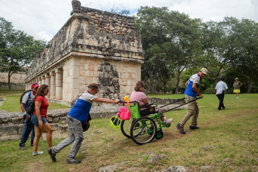 Guías fortalecen sus conocimientos para la atención del turismo con discapacidad y sus familias en Yucatán Guías fortalecen sus conocimientos para la atención del turismo con discapacidad y sus familias en Yucatán