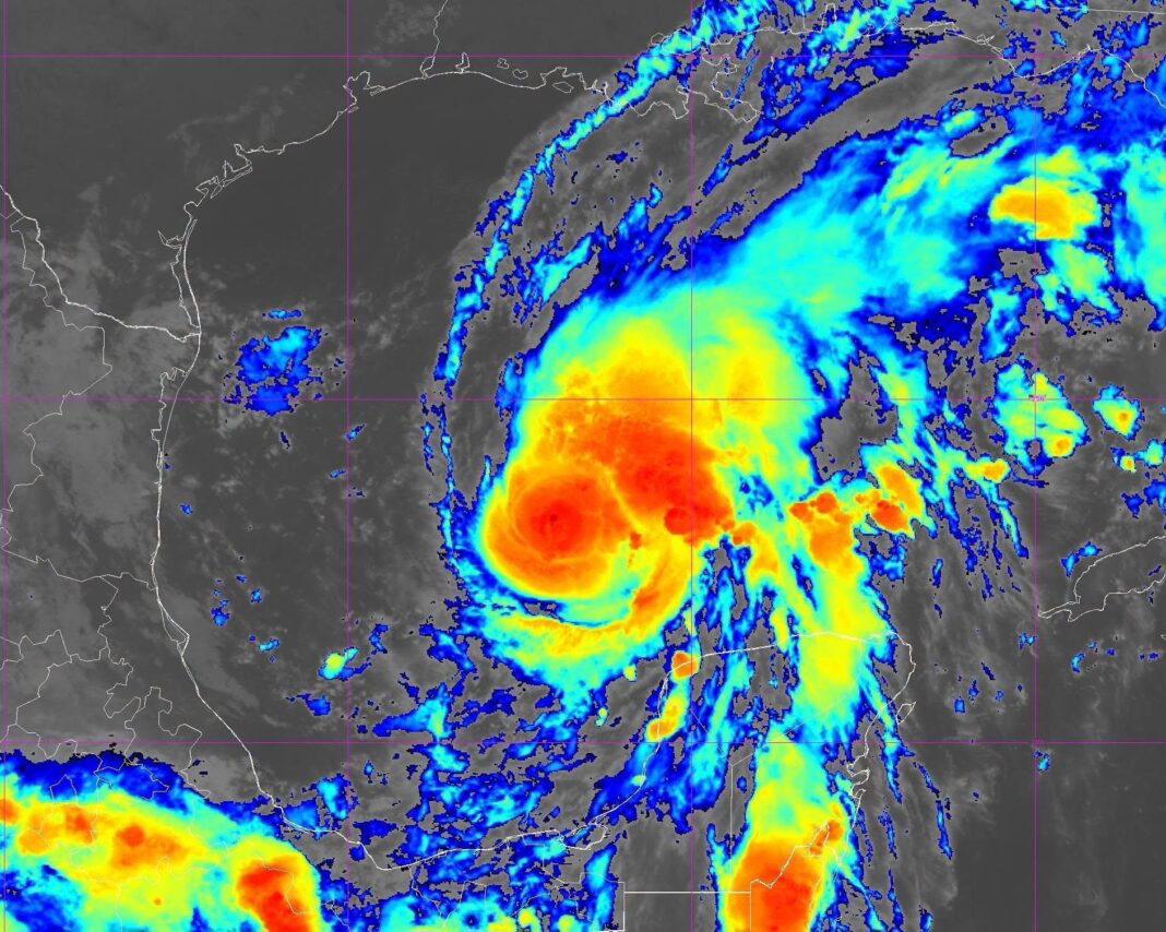 Activan Plan Marina en fase de prevención por la presencia de la tormenta tropical «Isaías»; podría convertirse en huracán Activan Plan Marina en fase de prevención por la presencia de la tormenta tropical «Isaías»; podría convertirse en huracán