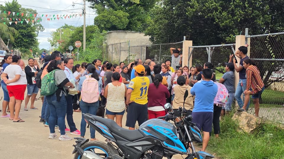Ante presunto caso de abuso sexual padres manifiestan su inconformidad en Primaria de Maxcanu Ante presunto caso de abuso sexual padres manifiestan su inconformidad en Primaria de Maxcanu