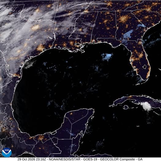 Viernes y fin de semana con lluvias dispersas,amaneceres frescos y temperaturas mínimas de 17 a 20 *C. Viernes y fin de semana con lluvias dispersas,amaneceres frescos y temperaturas mínimas de 17 a 20 *C.