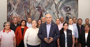 Líder sindical del IMSS llama al diálogo,mantener servicios y atencion a personas hospitalizadas .Descarta represalias contra disidentes Líder sindical del IMSS llama al diálogo,mantener servicios y atencion a personas hospitalizadas .Descarta represalias contra disidentes